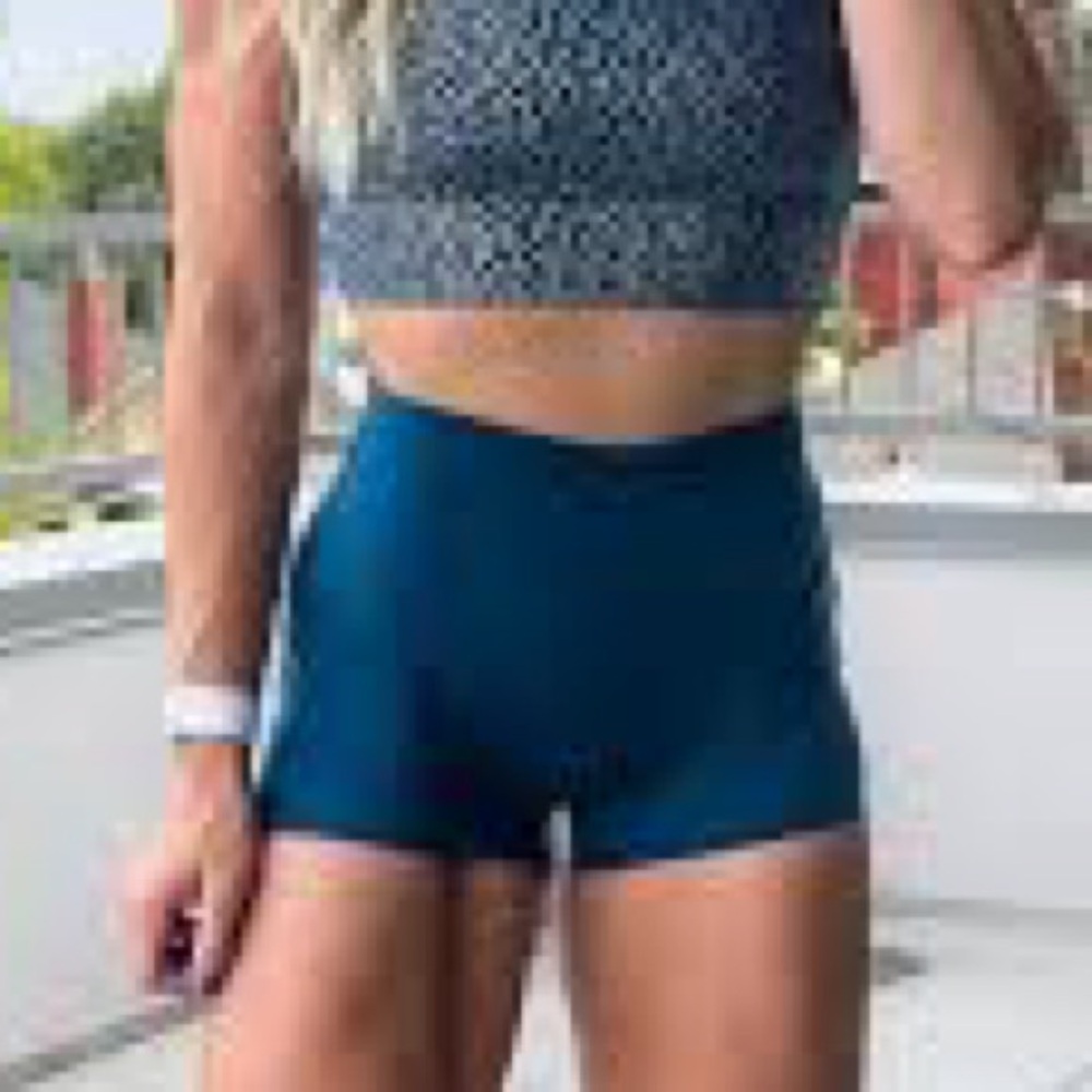 BuffBunny Rosa Shorts